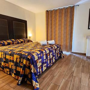 Habitación con Cama King